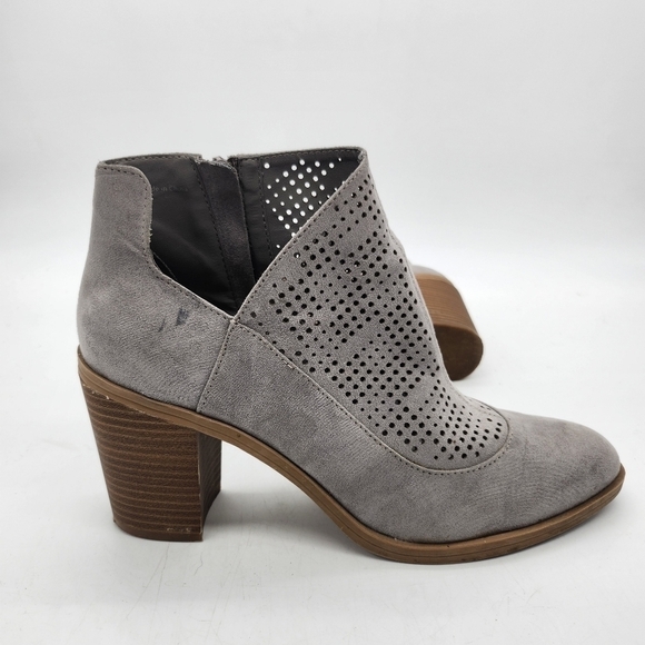 Dolce Vita Suede Ankle Bootie Heels Size 8.5M Shoes Grey - Picture 12 of 15